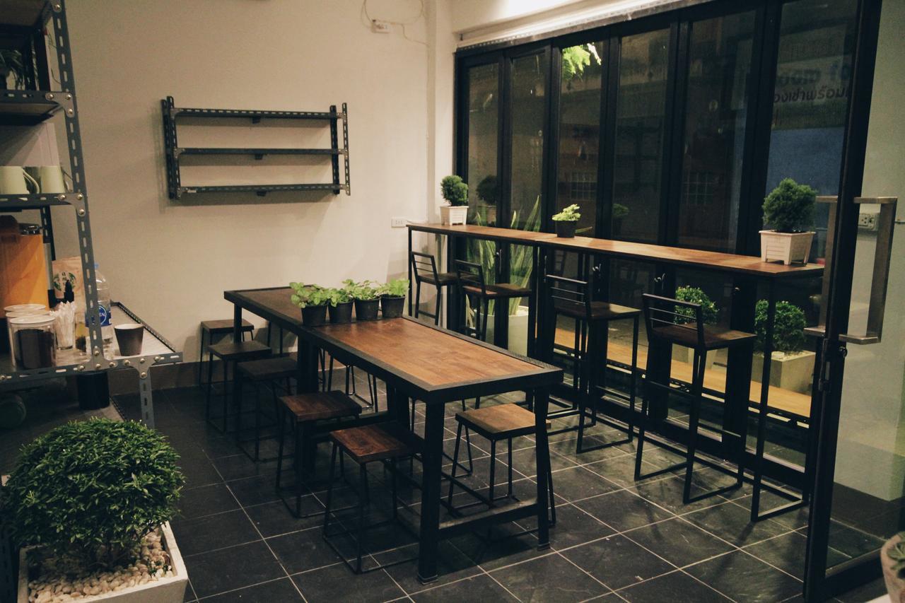 Mint Hostel Bangkok Esterno foto