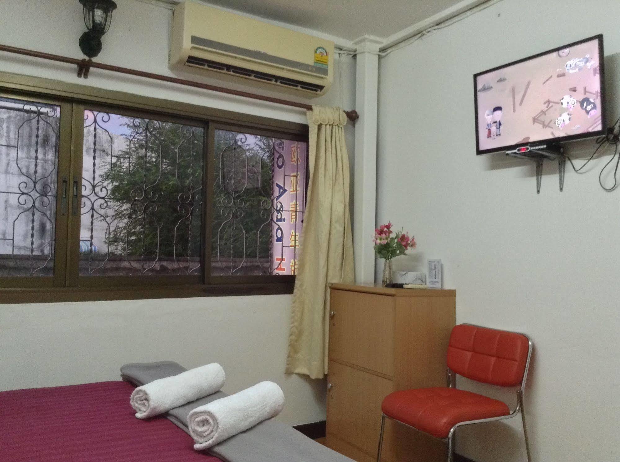 Mint Hostel Bangkok Esterno foto