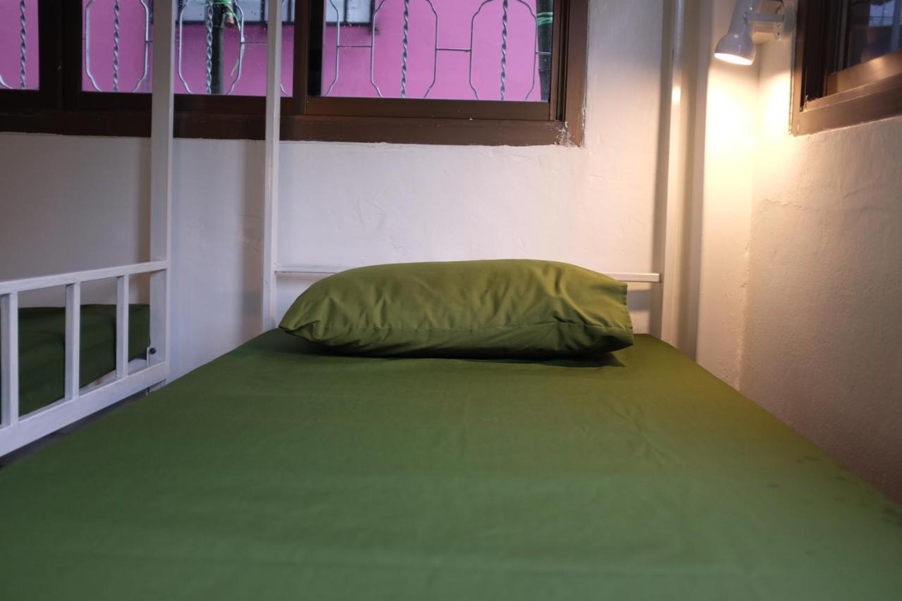 Mint Hostel Bangkok Esterno foto